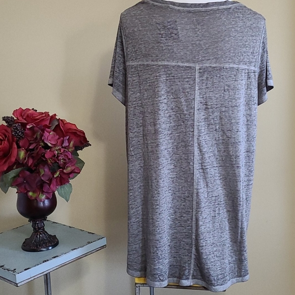 NEW 2X Tunic Tshirt Friday Saturday Brunch Women's Short Slv Tee Graphic Hi Low - Picture 6 of 10